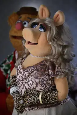 Watch and Download A Muppets Christmas: Letters to Santa 10