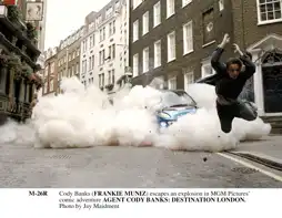 Watch and Download Agent Cody Banks 2: Destination London 7