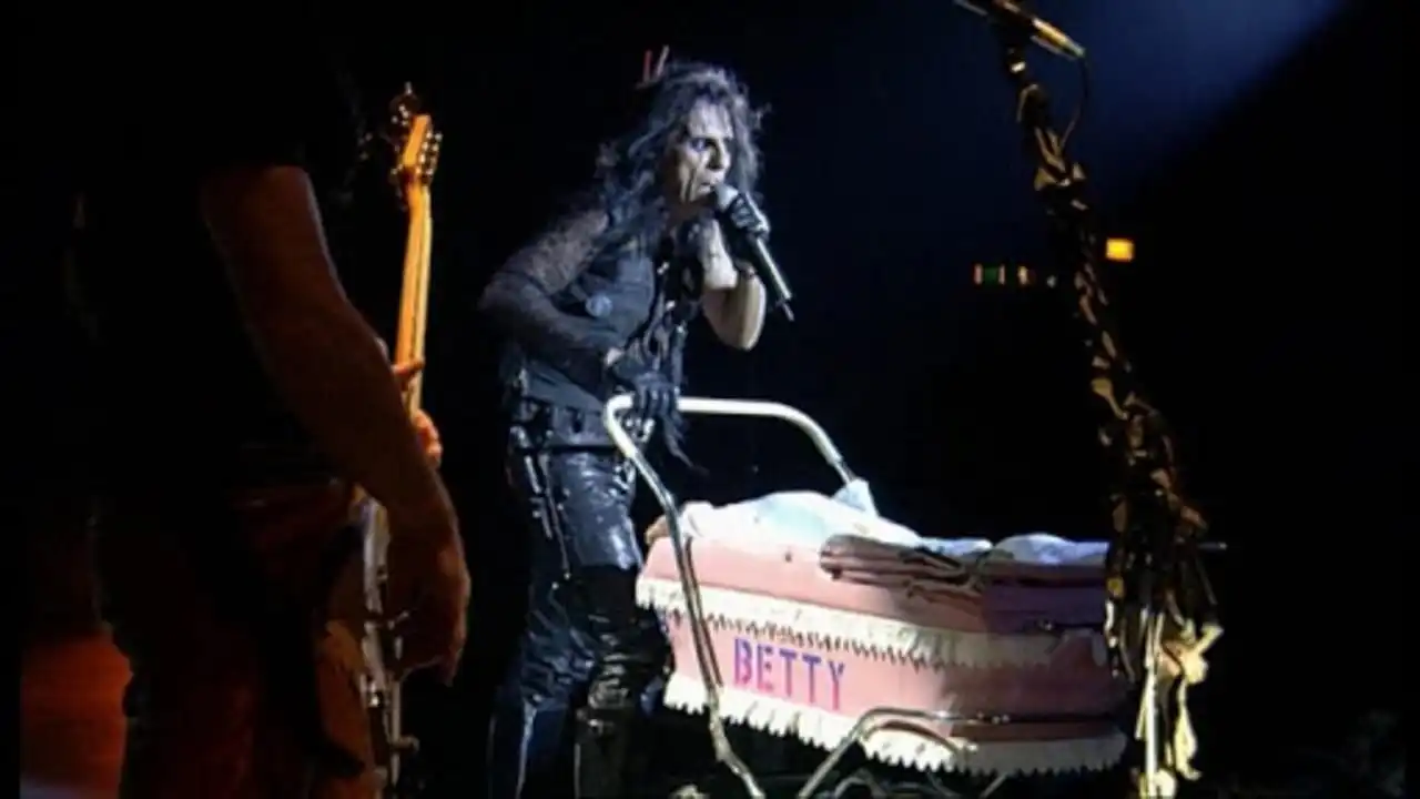 Watch and Download Alice Cooper: Brutally Live 2