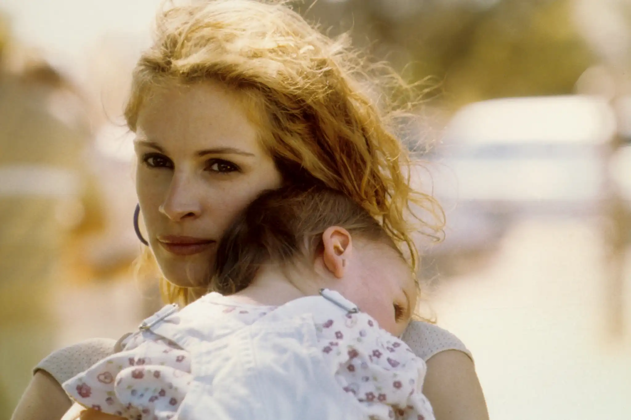 Watch and Download Erin Brockovich 9