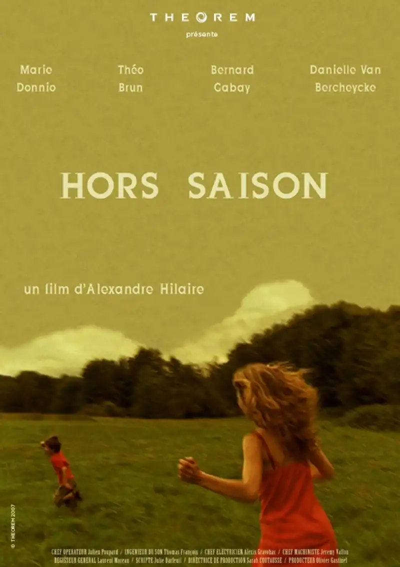 Watch and Download Hors Saison 1