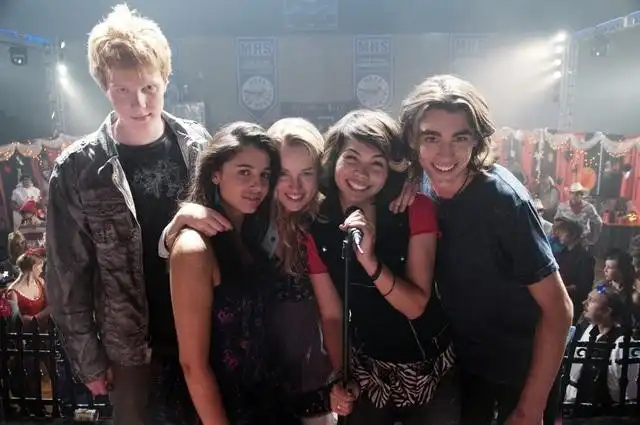 Watch and Download Lemonade Mouth 16