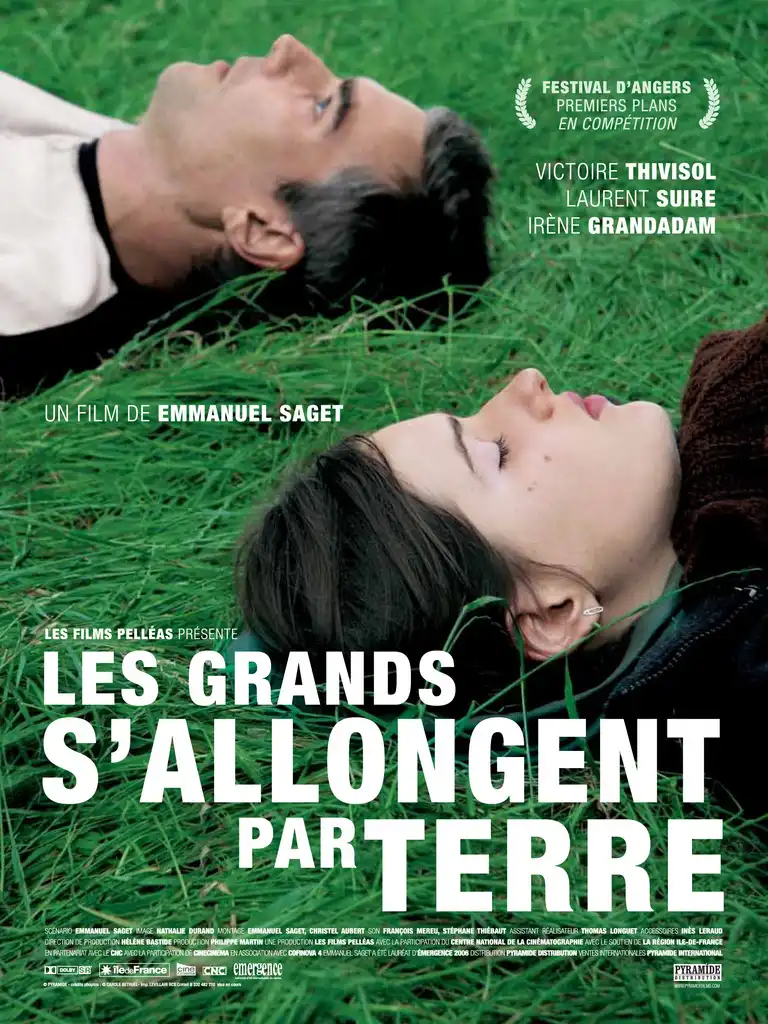 Watch and Download Les Grands S'Allongent Par Terre 1