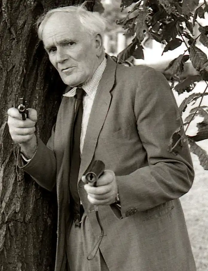 Watch and Download Now Pay Attention 007: A Tribute to Actor Desmond Llewelyn 1