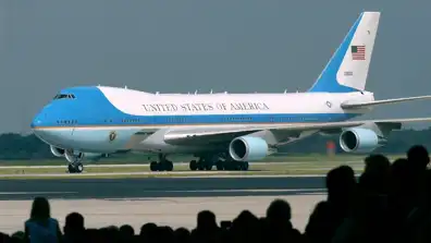 Watch and Download On Board Air Force One 1