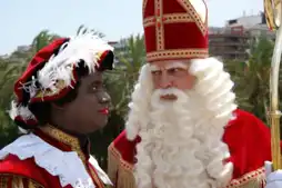 Watch and Download Sinterklaas en de Verdwenen Pakjesboot 4