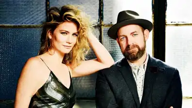 Watch and Download Sugarland: Live on the Inside 1