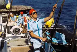 Watch and Download The Life Aquatic with Steve Zissou 9