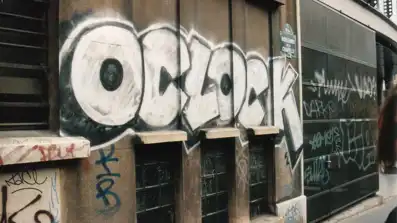 Watch and Download Writers : 1983-2003, 20 ans de graffiti à Paris 1